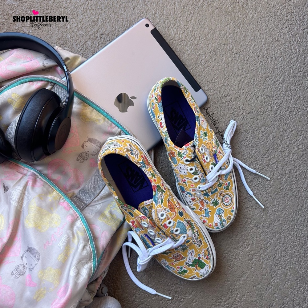 Vans Liberty of London Alice in Wonderland Storybook
